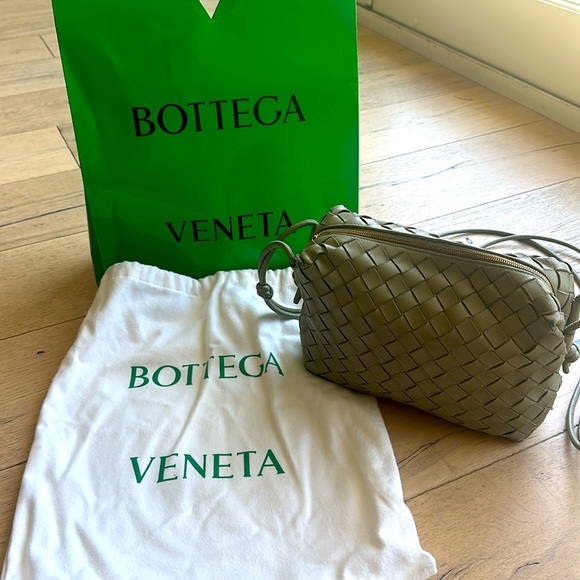 Bottega Small Loop bag - Picture 2 of 9